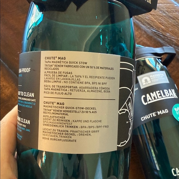 CamelBak Chute Mag Bottles in Lagoon - Picture 4 of 4